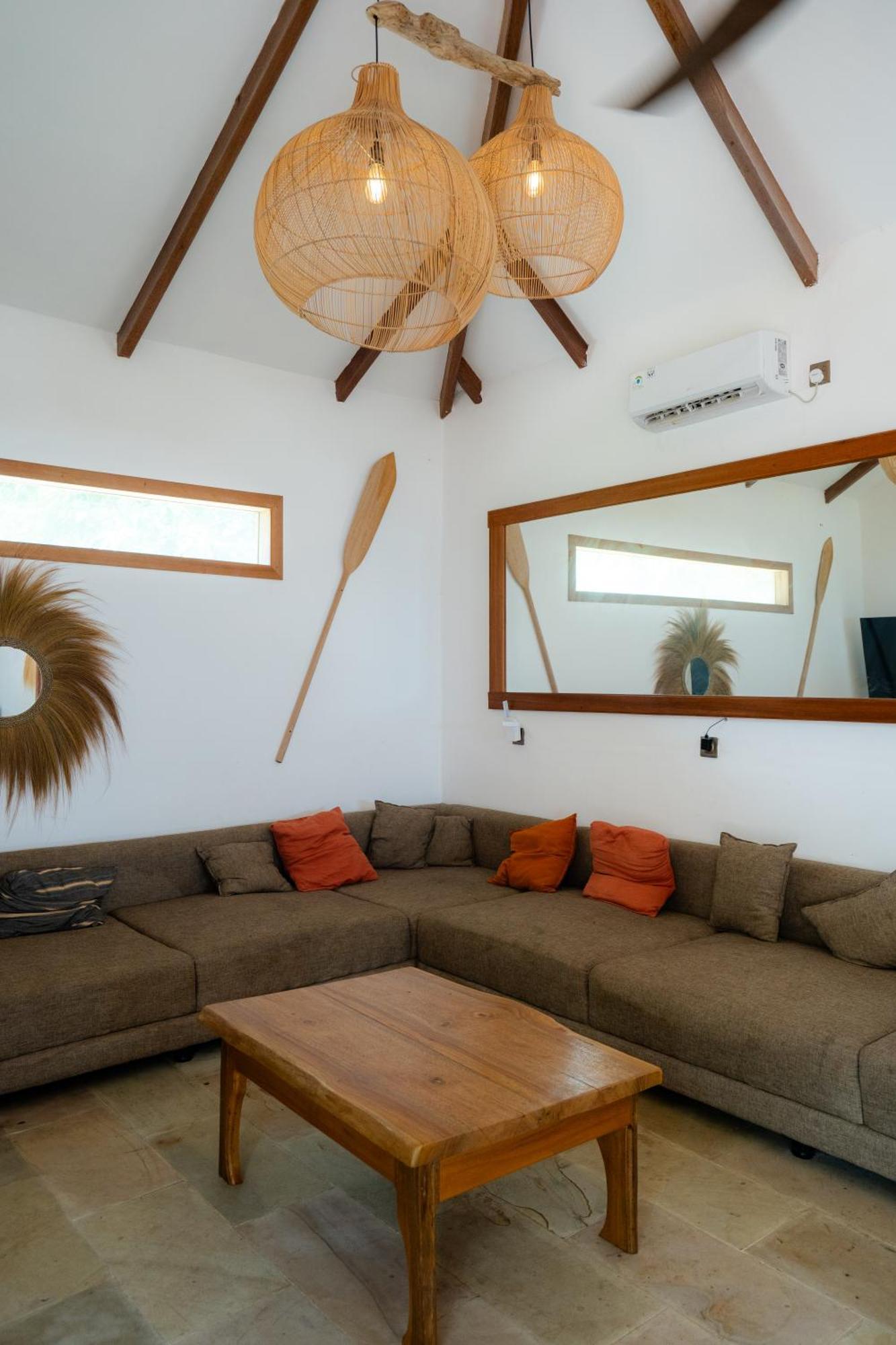 Hotel Lances Right Surfhouse Katiet Exterior foto